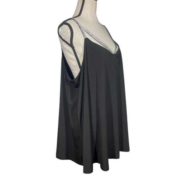 Torrid Tank Top - Picture 2 of 4